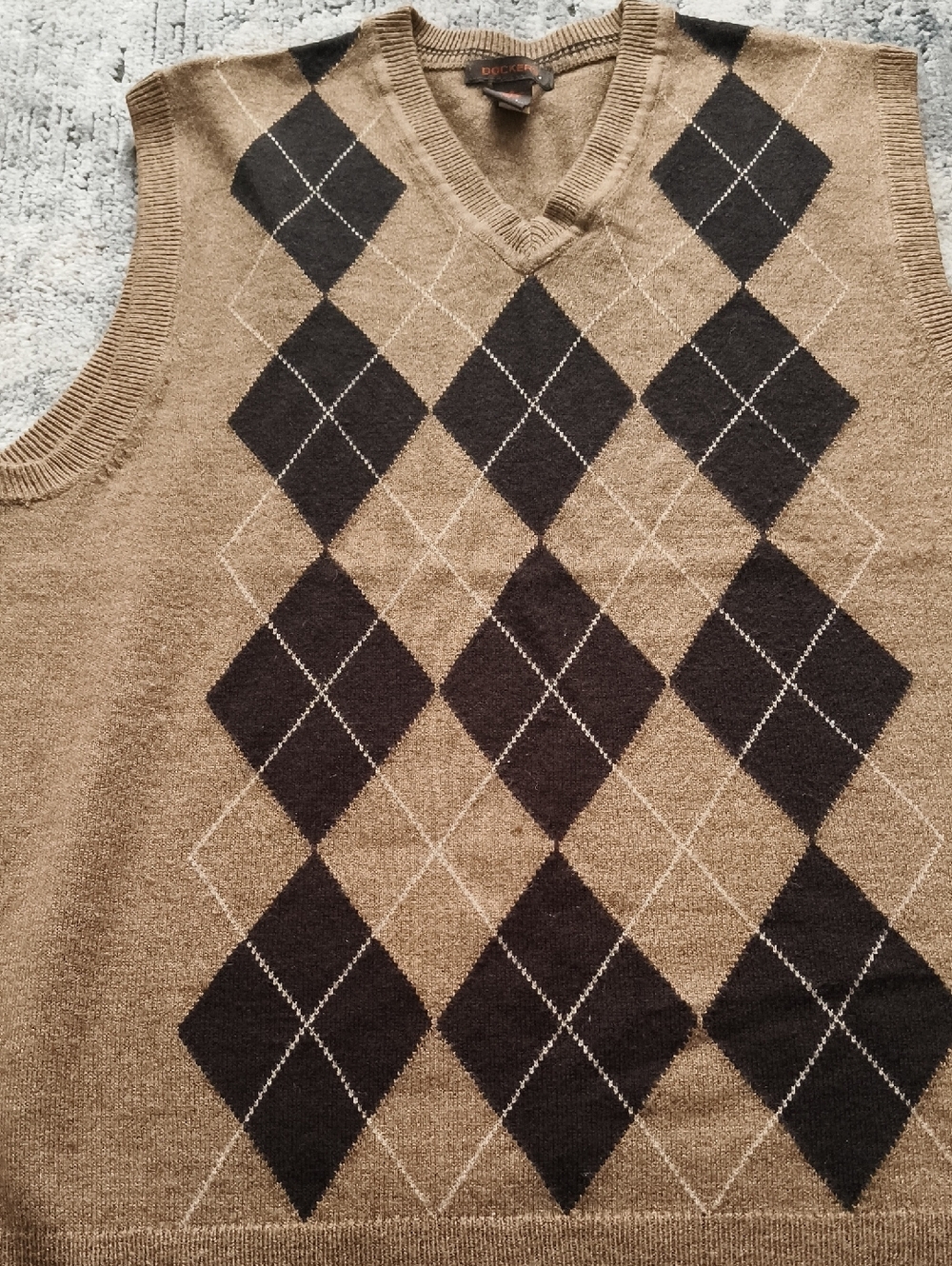 Dockers Tan & Dark Brown Argyle V-Neck Sweater Vest